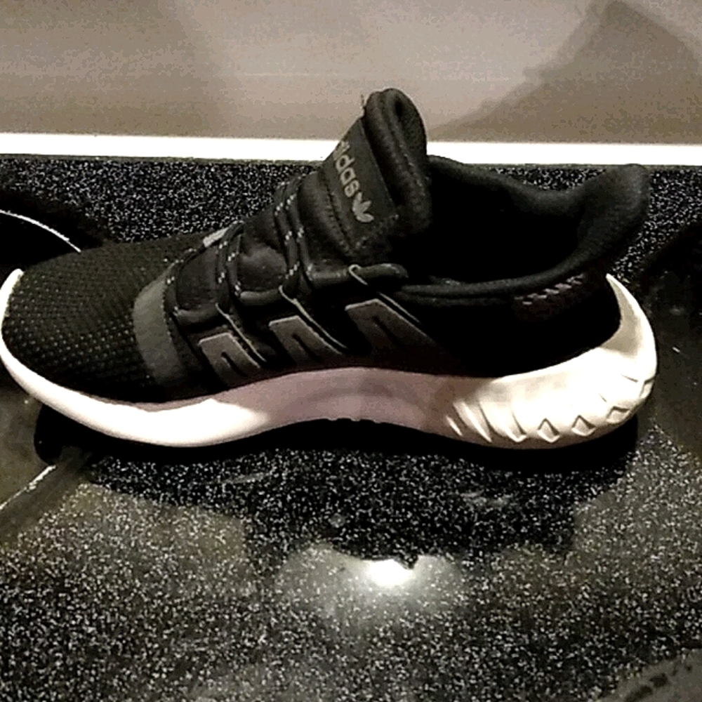 Youth size 4 Adidas Tennis Shoes - Picture 2 of 3